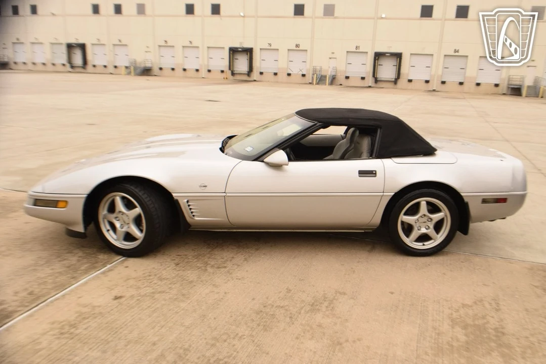 1996 Chevrolet Corvette C4 - Image 13 of 31
