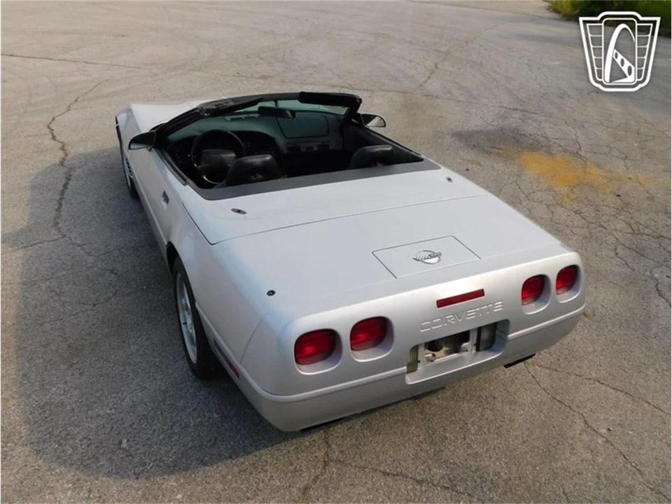 1996 Chevrolet Corvette C4 - Image 16 of 31