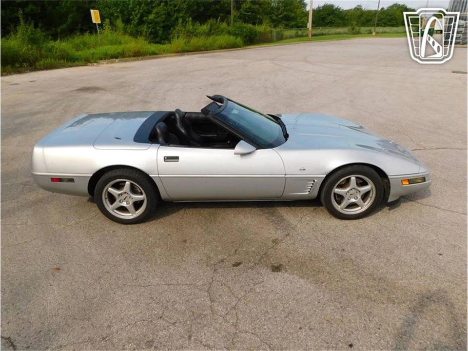 1996 Chevrolet Corvette C4 - Image 28 of 31