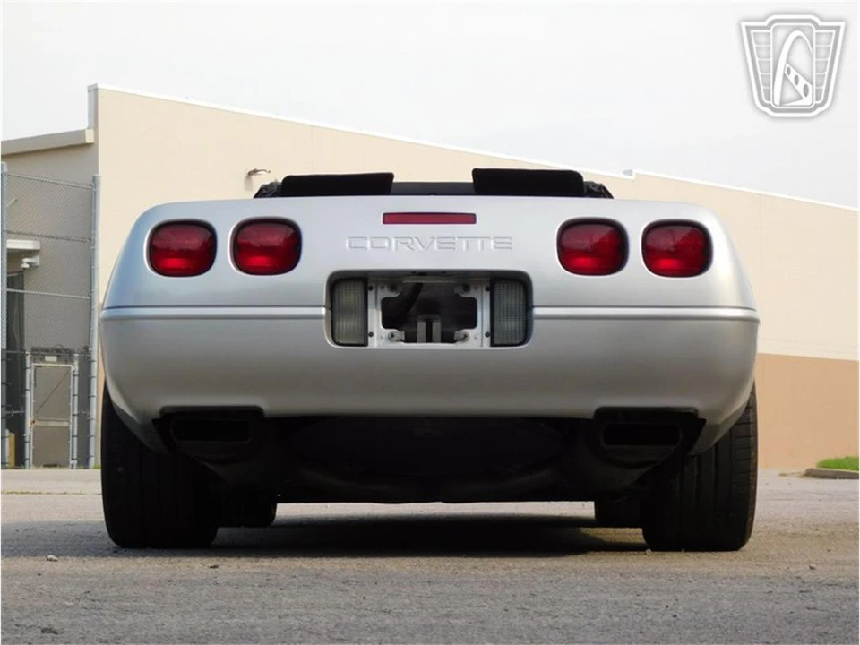 1996 Chevrolet Corvette C4 - Image 19 of 31