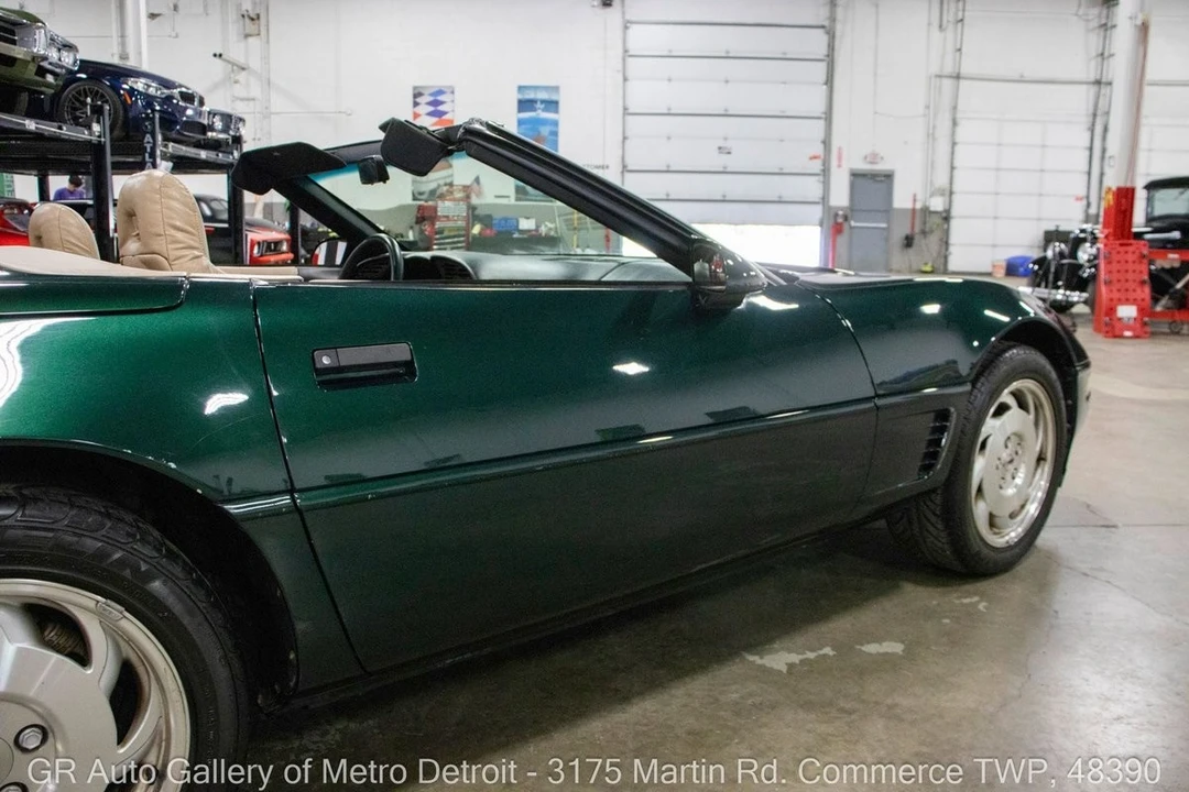 1996 Chevrolet Corvette C4 - Image 24 of 31