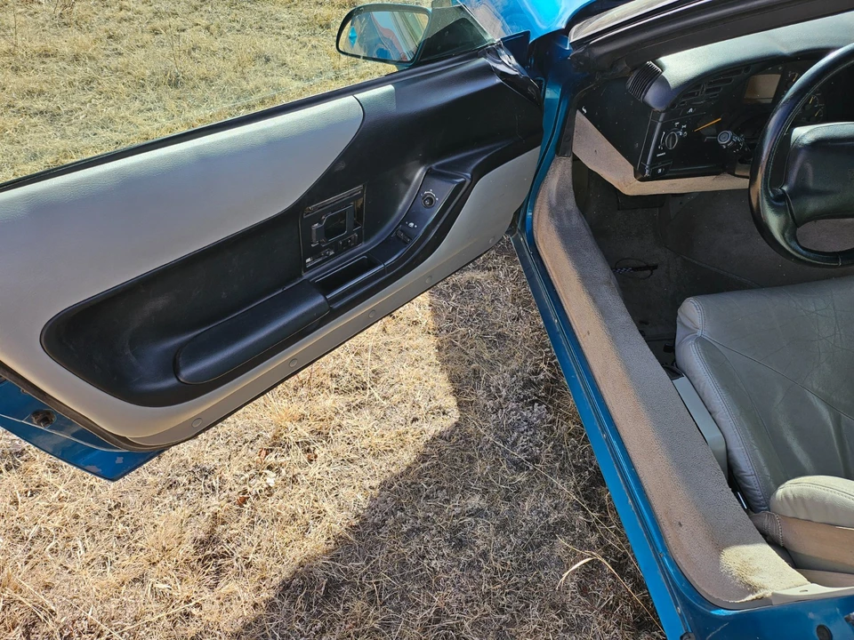 1996 Chevrolet Corvette C4 - Image 7 of 12