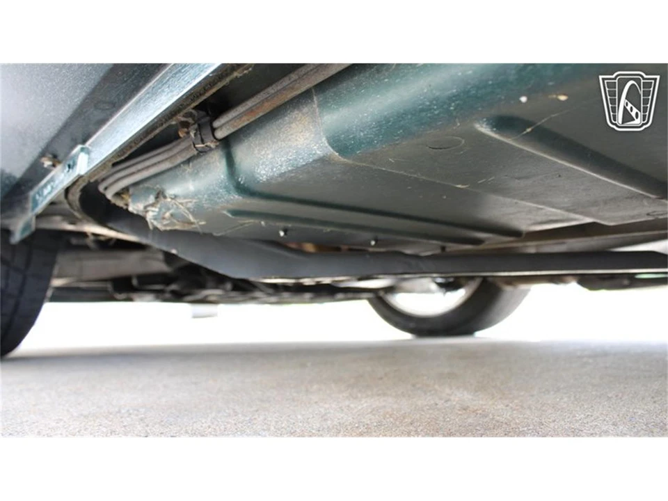 1996 Chevrolet Corvette C4 - Image 19 of 31