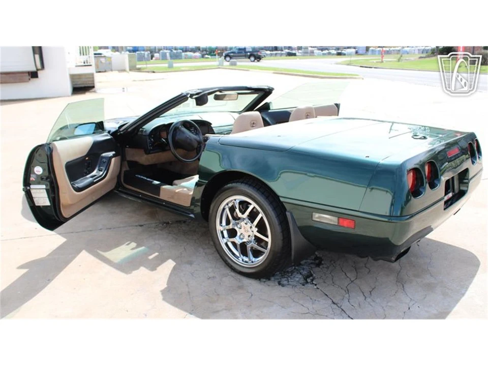 1996 Chevrolet Corvette C4 - Image 3 of 31