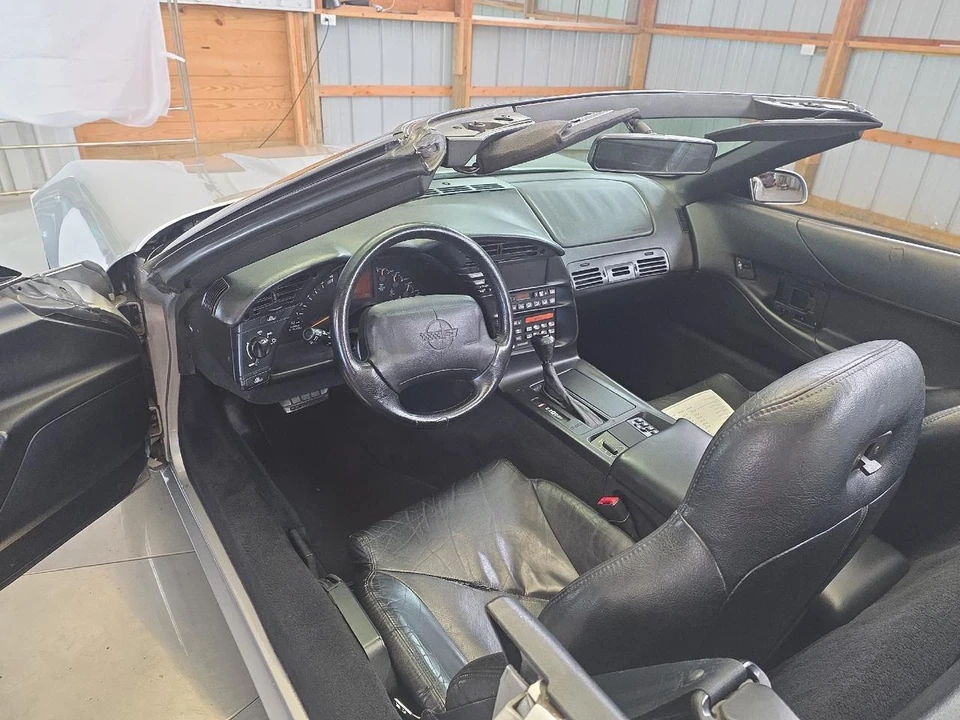 1996 Chevrolet Corvette C4 - Image 11 of 31