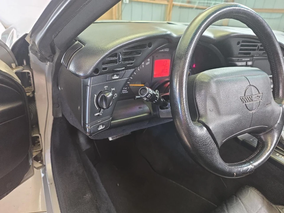 1996 Chevrolet Corvette C4 - Image 19 of 31