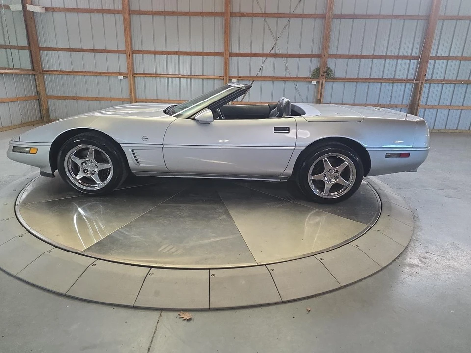 1996 Chevrolet Corvette C4 - Image 2 of 31