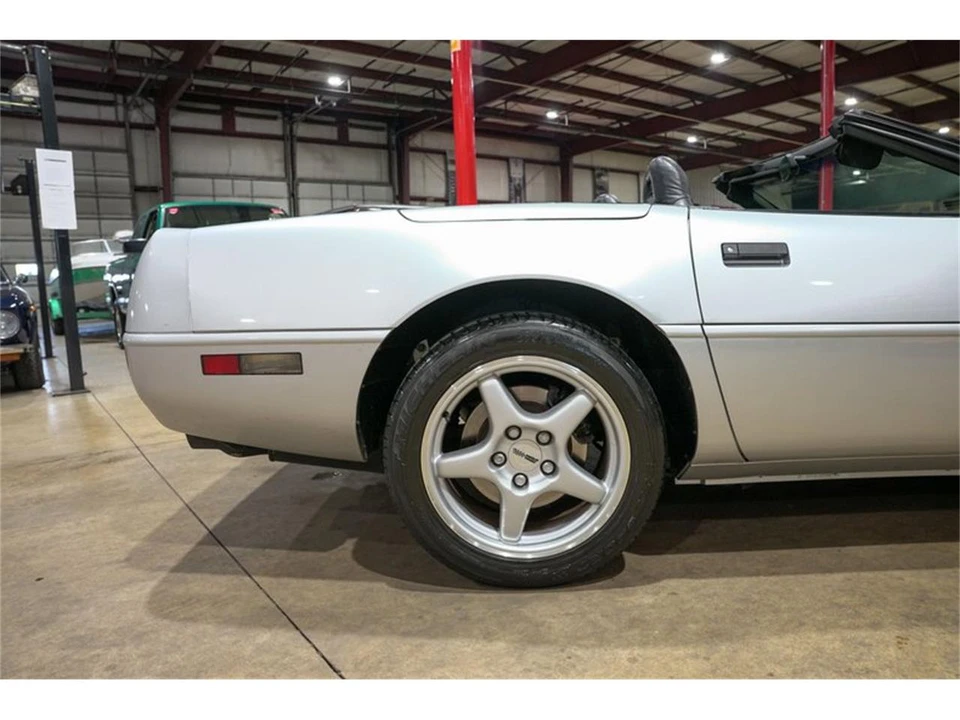 1996 Chevrolet Corvette C4 - Image 9 of 31