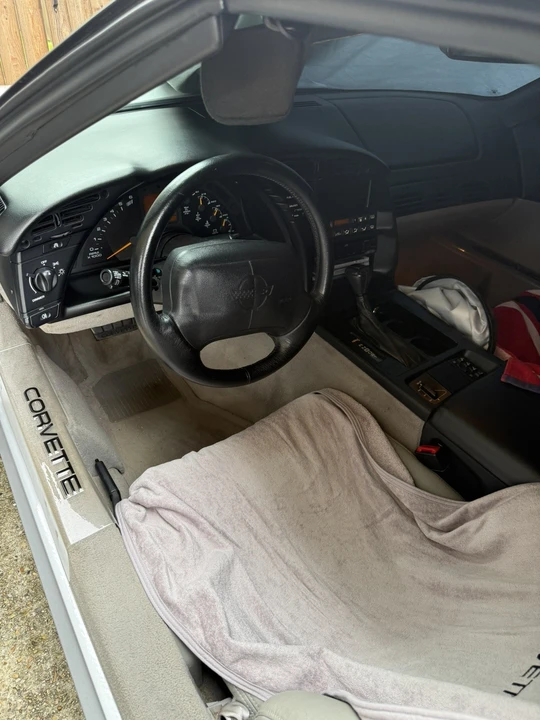 1996 Chevrolet Corvette C4 - Image 13 of 16