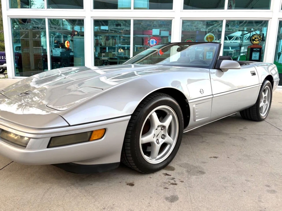 1996 Chevrolet Corvette C4 - Image 13 of 31
