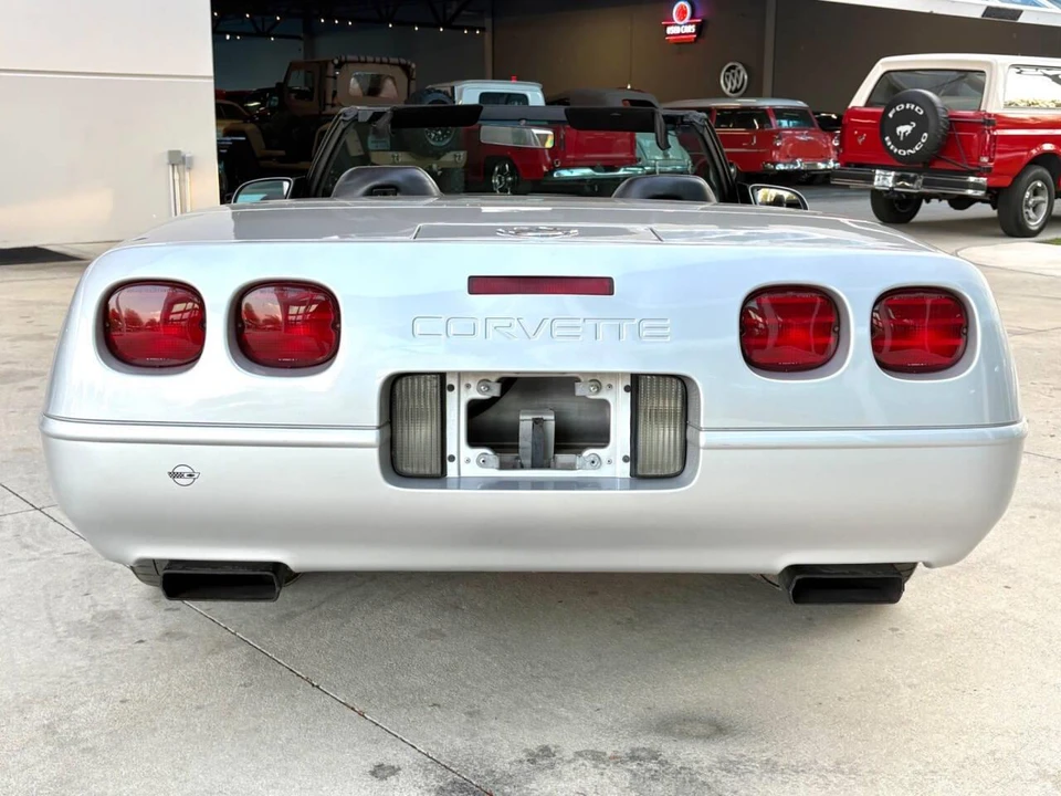 1996 Chevrolet Corvette C4 - Image 8 of 31