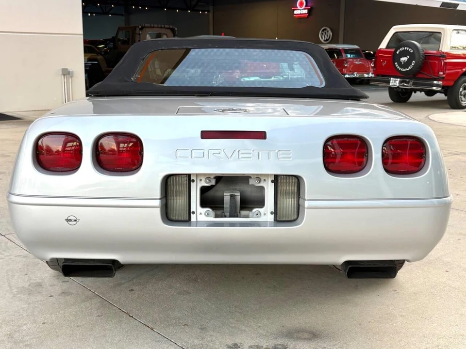 1996 Chevrolet Corvette C4 - Image 24 of 31
