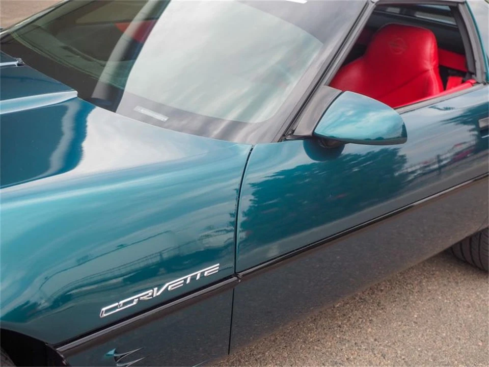 1996 Chevrolet Corvette C4 - Image 28 of 31