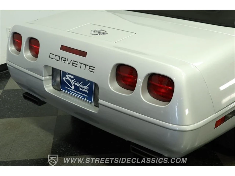 1996 Chevrolet Corvette C4 - Image 25 of 31
