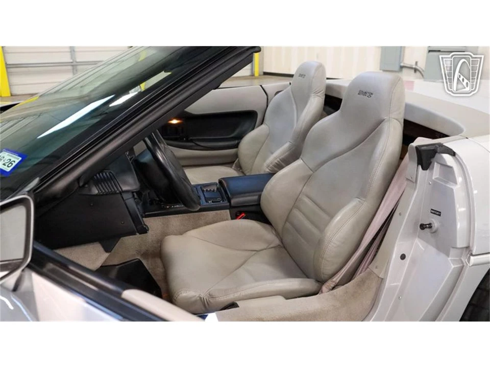 1996 Chevrolet Corvette C4 - Image 16 of 31