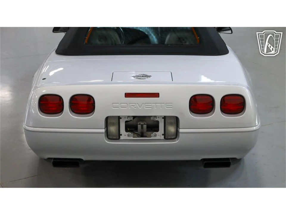 1996 Chevrolet Corvette C4 - Image 7 of 31