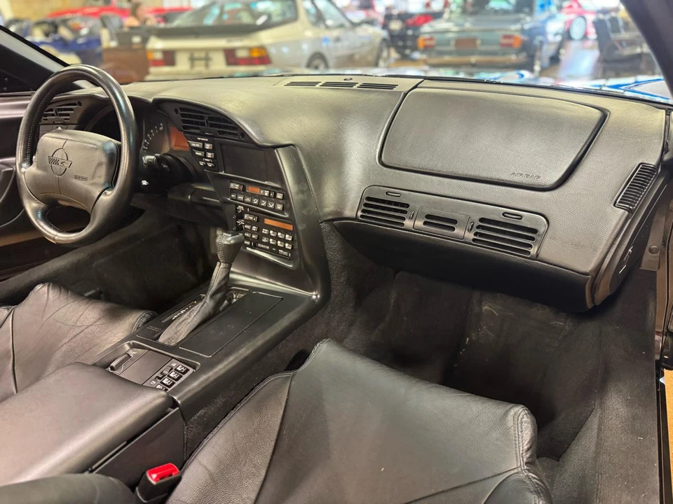 1996 Chevrolet Corvette C4 - Image 17 of 22