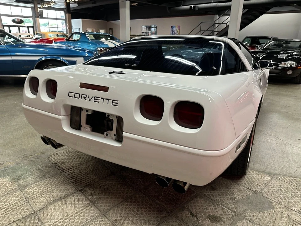 1996 Chevrolet Corvette C4 - Image 14 of 21
