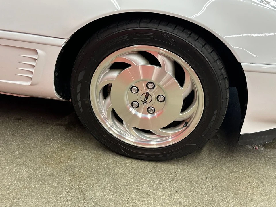 1996 Chevrolet - Image 25 of 31