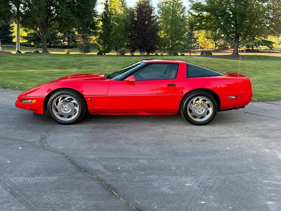 1996 Chevrolet Corvette C4 - Image 2 of 24
