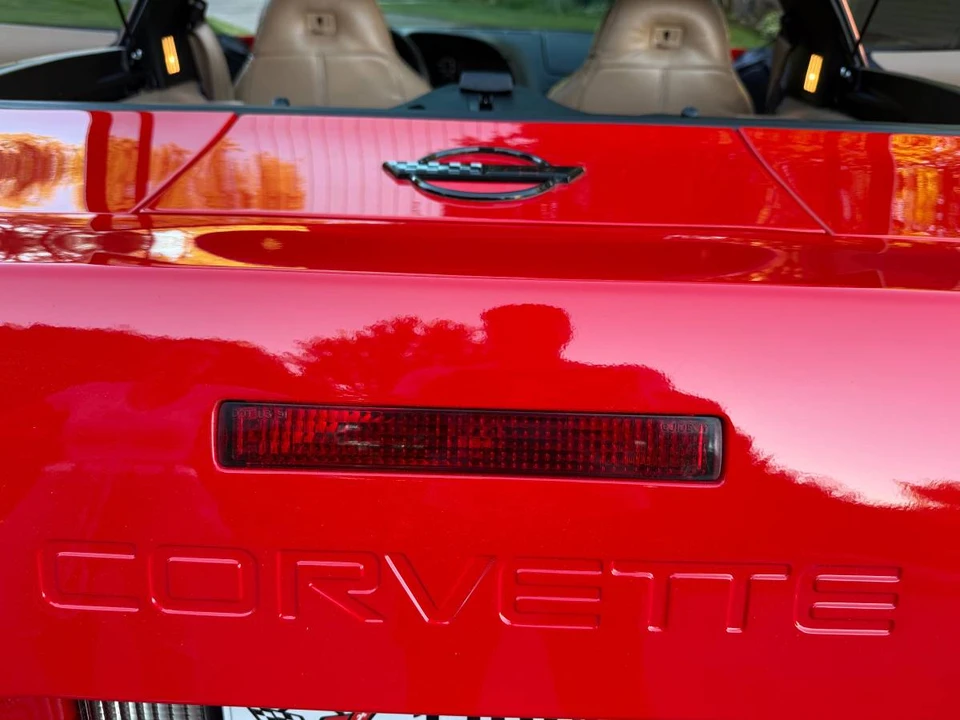1996 Chevrolet Corvette C4 - Image 17 of 24
