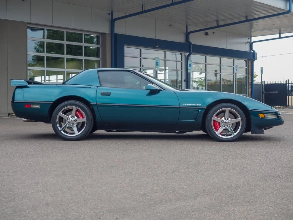 1996 Chevrolet Corvette C4 - Image 10 of 12