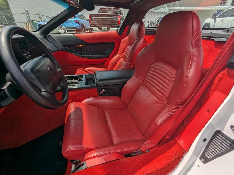 1996 Chevrolet Corvette C4 - Image 12 of 25
