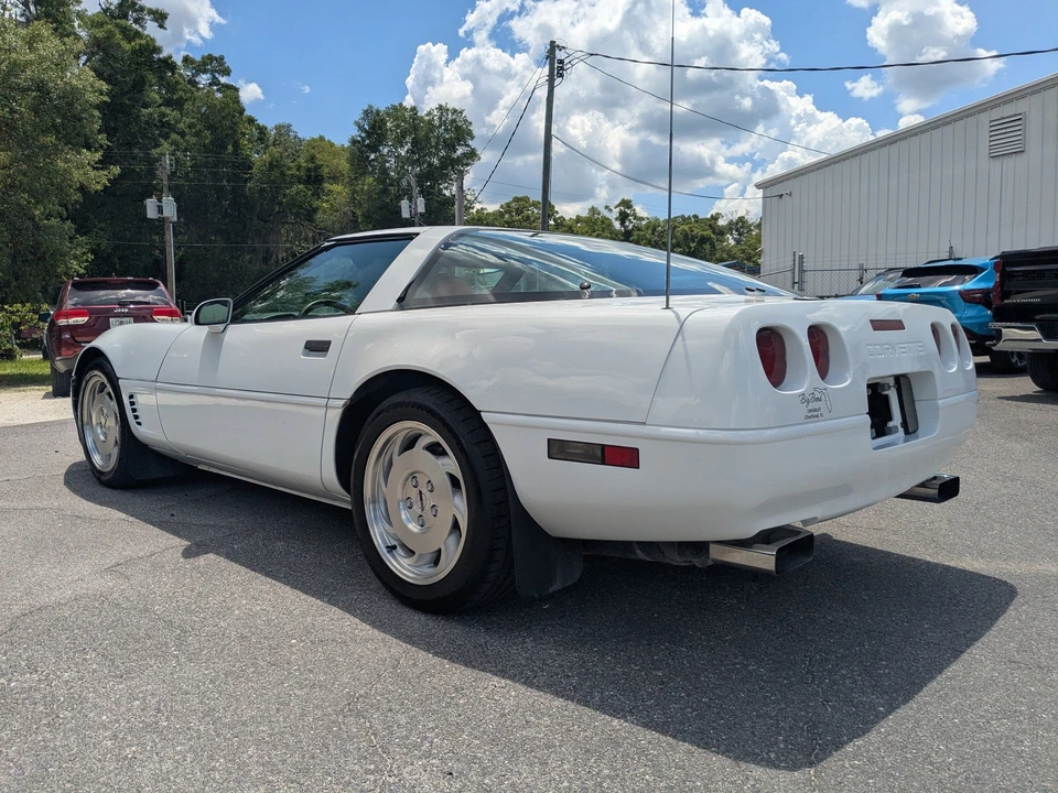 1996 Chevrolet Corvette C4 - Image 5 of 25