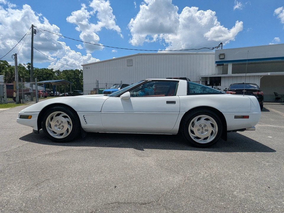1996 Chevrolet Corvette C4 - Image 6 of 25