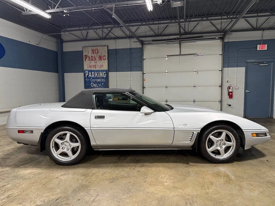 1996 Chevrolet Corvette C4 - Image 11 of 31