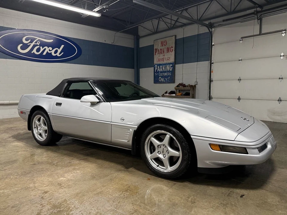 1996 Chevrolet Corvette C4 - Image 12 of 31