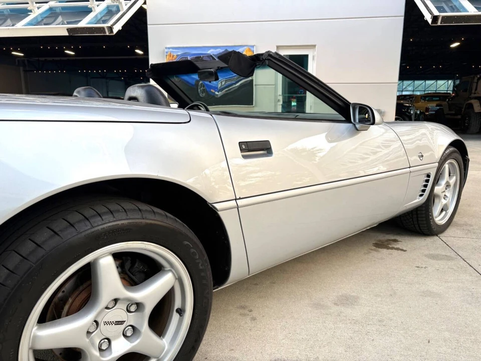 1996 Chevrolet Corvette C4 - Image 18 of 31