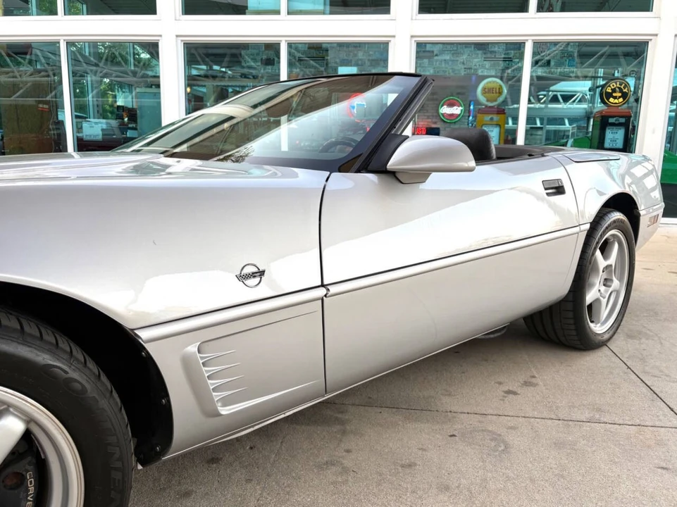 1996 Chevrolet Corvette C4 - Image 14 of 31