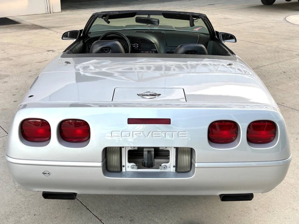 1996 Chevrolet Corvette C4 - Image 9 of 31