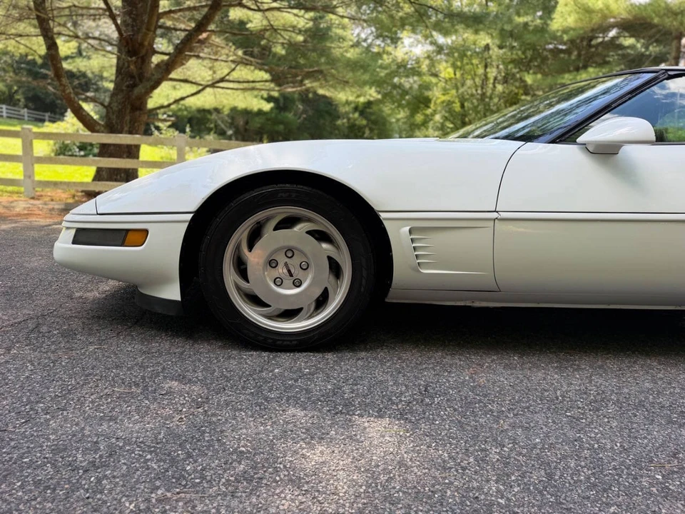1996 Chevrolet Corvette C4 - Image 7 of 31