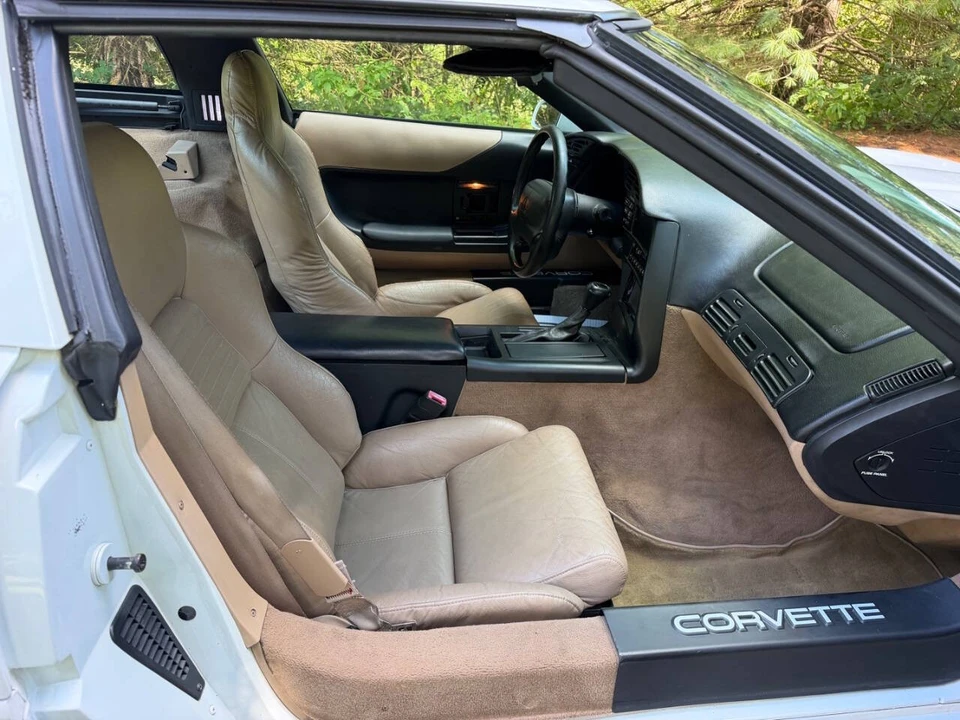 1996 Chevrolet Corvette C4 - Image 26 of 31