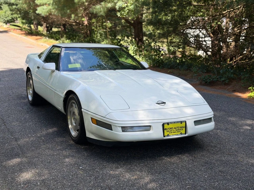1996 Chevrolet Corvette C4 - Image 2 of 31
