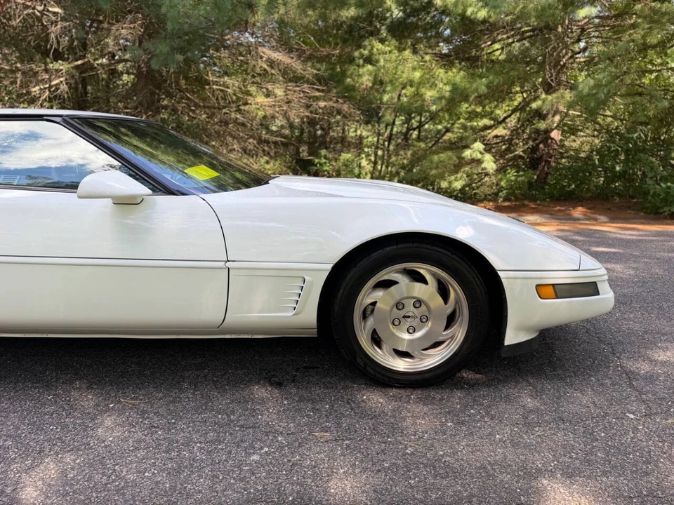 1996 Chevrolet Corvette C4 - Image 15 of 31
