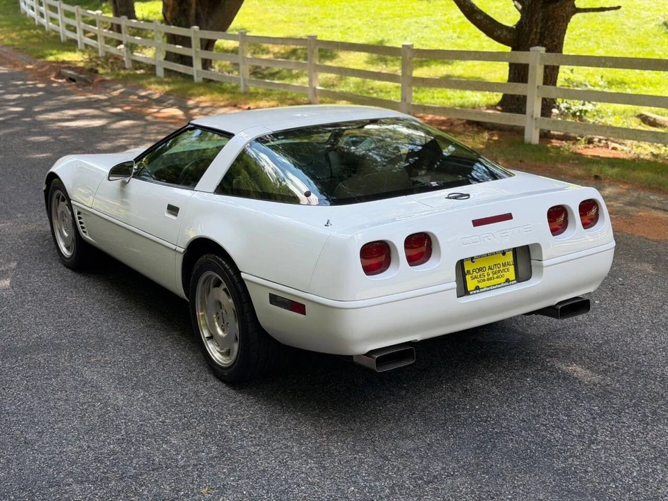 1996 Chevrolet Corvette C4 - Image 10 of 31