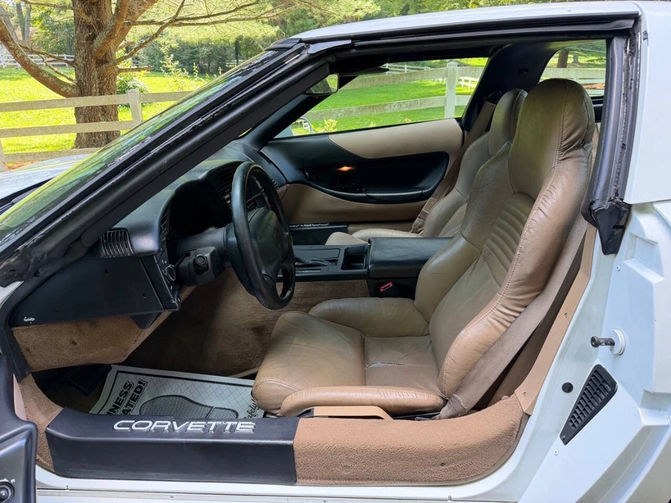 1996 Chevrolet Corvette C4 - Image 22 of 31
