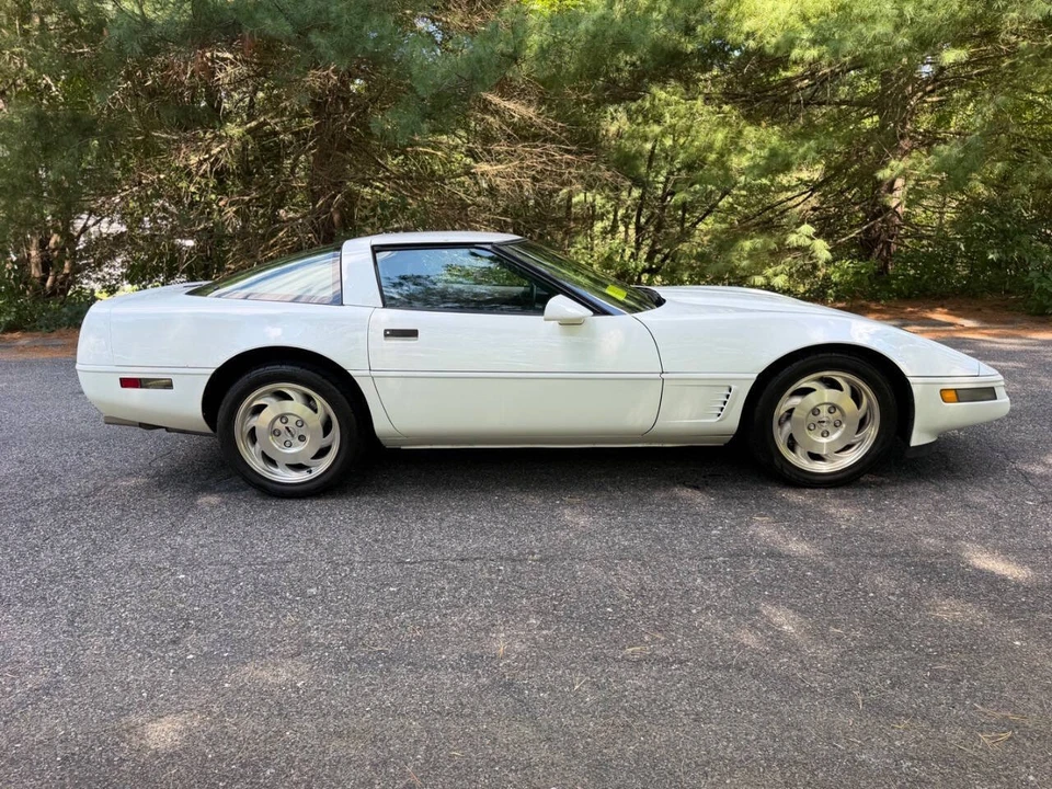 1996 Chevrolet Corvette C4 - Image 14 of 31