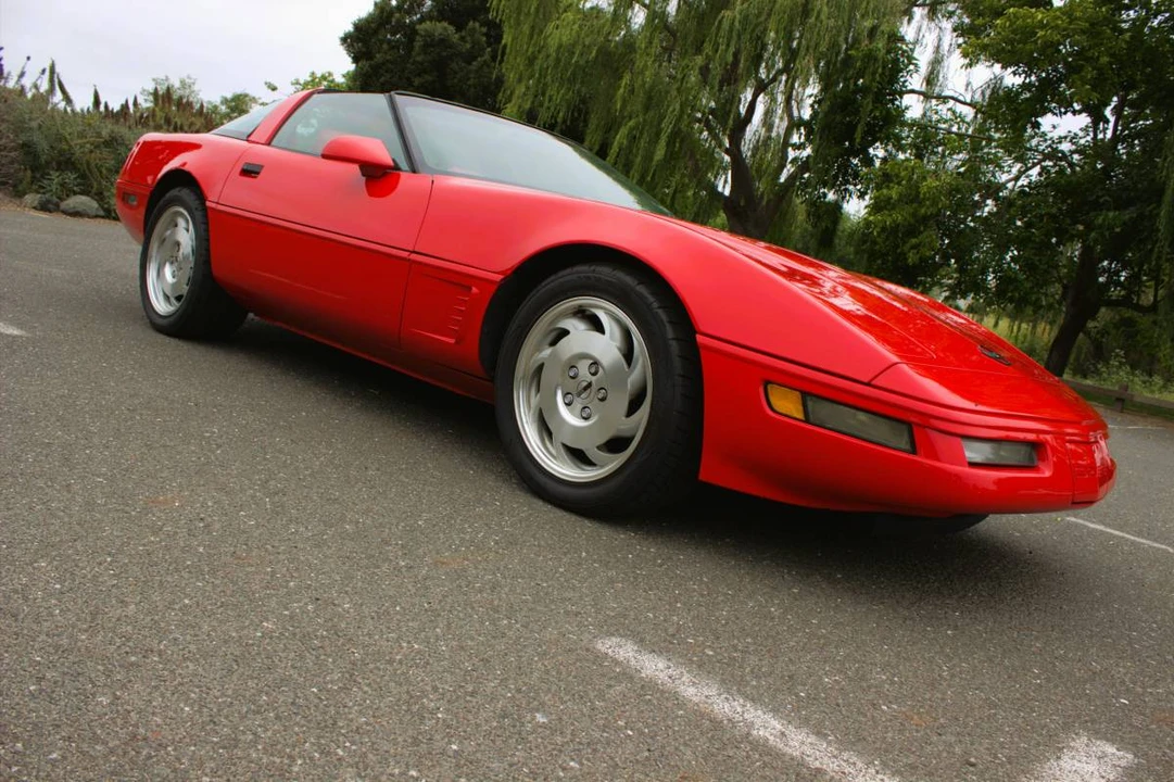 1996 Chevrolet Corvette C4 - Image 2 of 24
