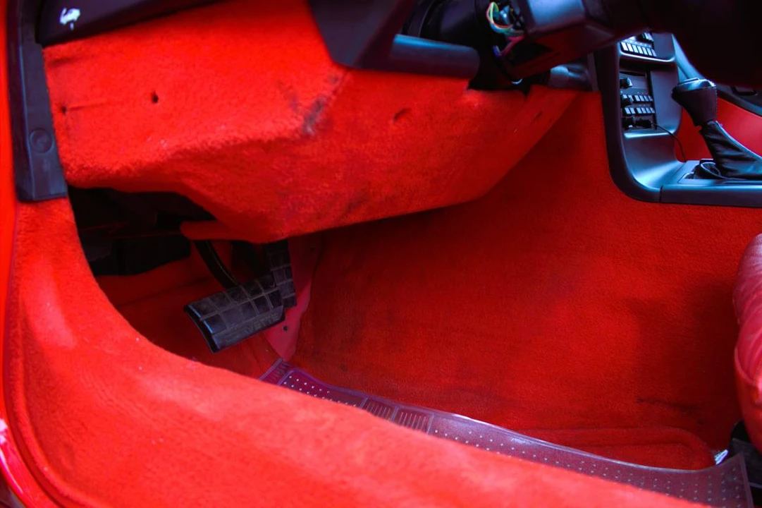 1996 Chevrolet Corvette C4 - Image 16 of 24