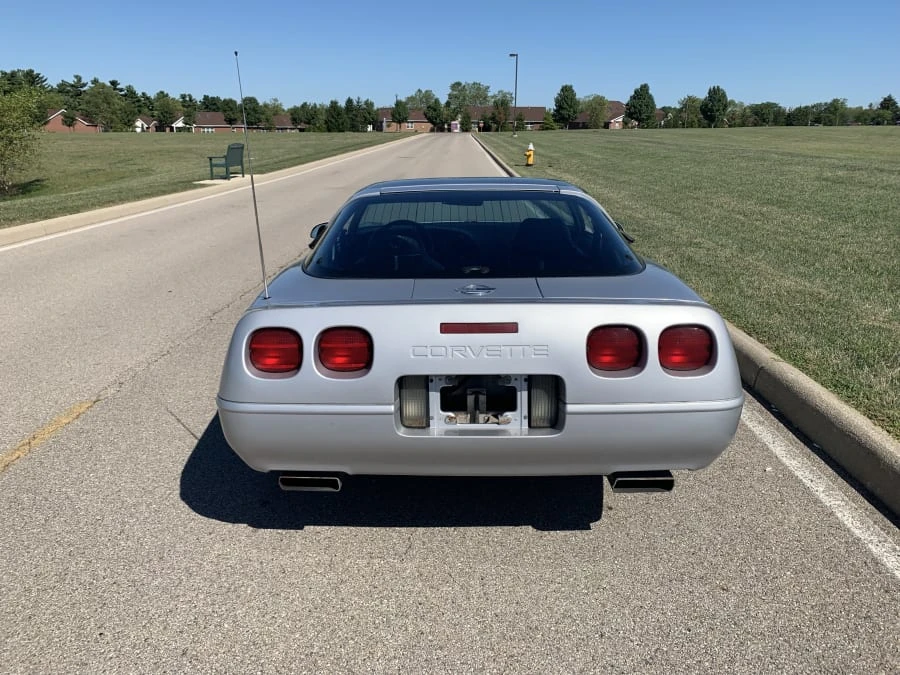 1996 Chevrolet Corvette C4 - Image 8 of 11