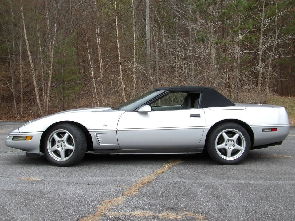 1996 Chevrolet Corvette C4 - Image 14 of 21