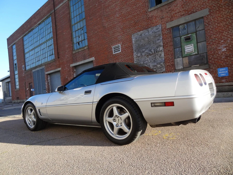 1996 Chevrolet Corvette C4 - Image 17 of 31