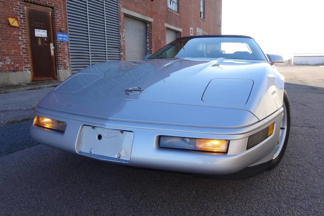 1996 Chevrolet Corvette C4 - Image 2 of 31