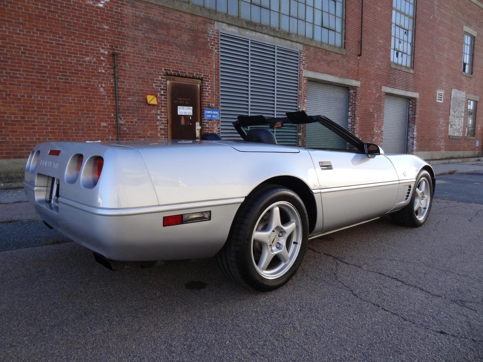 1996 Chevrolet Corvette C4 - Image 23 of 31