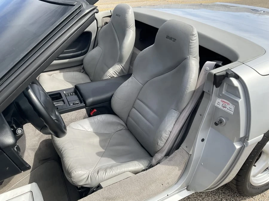 1996 Chevrolet Corvette C4 - Image 9 of 15