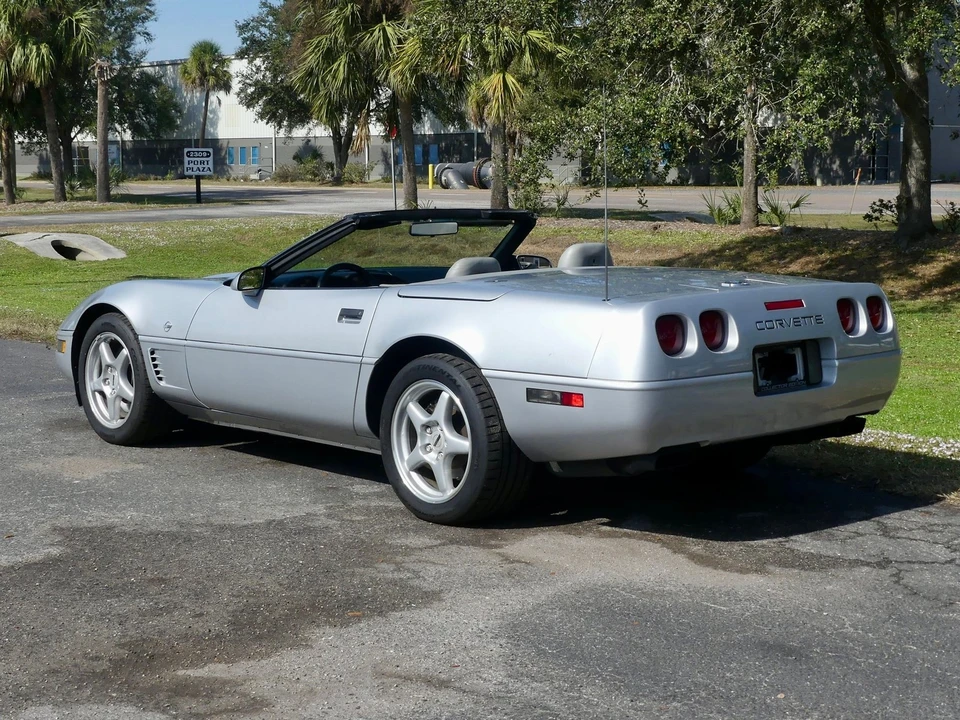 1996 Chevrolet Corvette C4 - Image 18 of 21